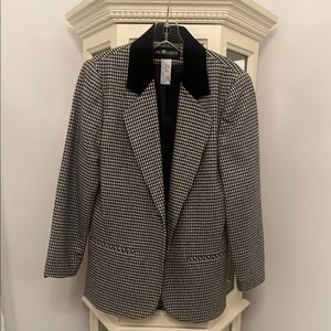 Women's Black and White Houndstooth Blazer